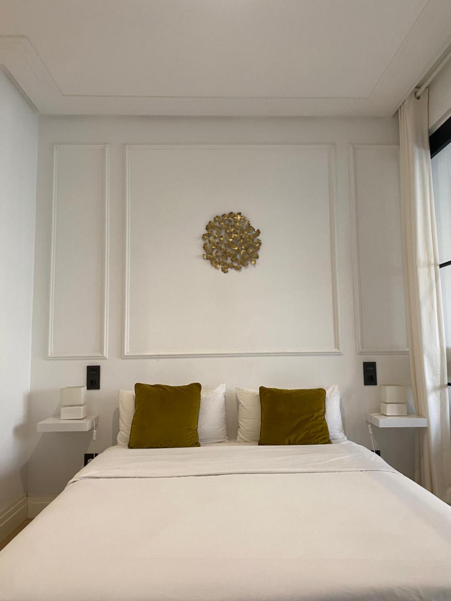 Ferienwohnung Lujoso Apto Paseo Del Prado Madrid Exterior foto
